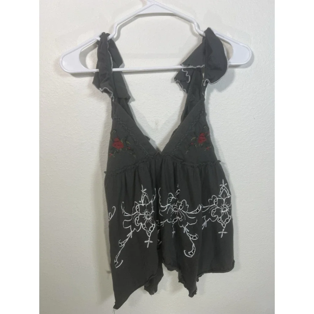 Kimchi Blue Urban Outfitters Kristy Babydoll Embroidered Tank Gray S Festival - Picture 1 of 7